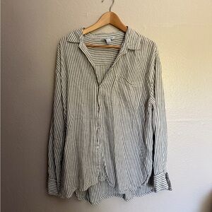 Old Navy Womens Casual Striped Shirt - Black and White